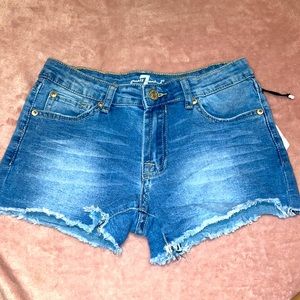 Size 10-12 tried on never warn out great condition